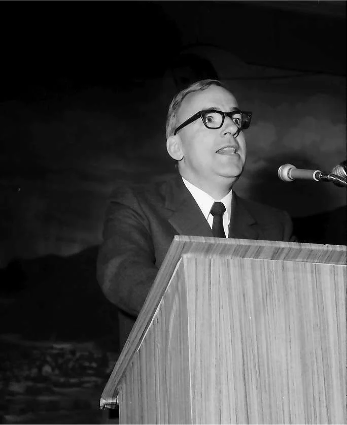 Kurt Marti bei der Verleihung des Johann-Peter-Hebel-Preises 1972